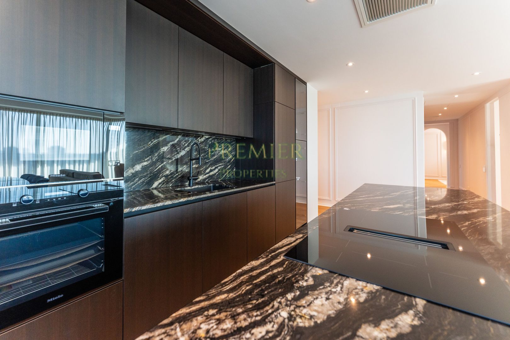 One Mircea Eliade | Apartament 4 Camere Lux | 3 Băi | 2 Parcări Subterane - Poză 12