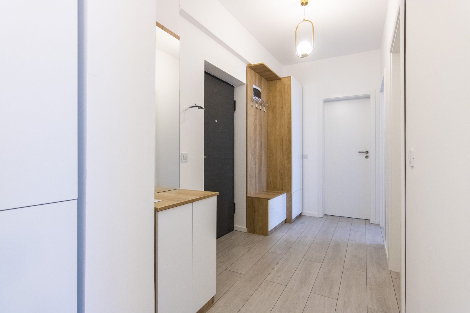 PRIMA INCHIRIERE, 2 camere, 57 m,mobilat +utilat, disponibil, METROU V.IALOMITEI - Poză 10