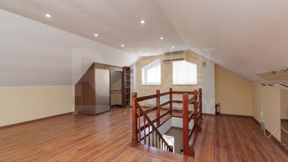 Chirie, oficiu, 320 mp, situat, str. 31 August, Centru - Poză 14