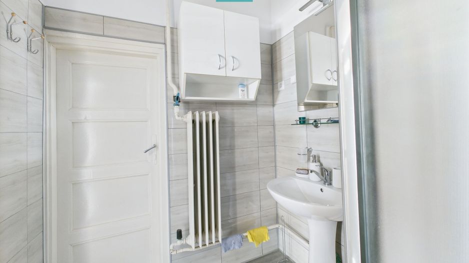 Casă 3 camere renovată cu potențial în Ketegyhaza - Poză 9