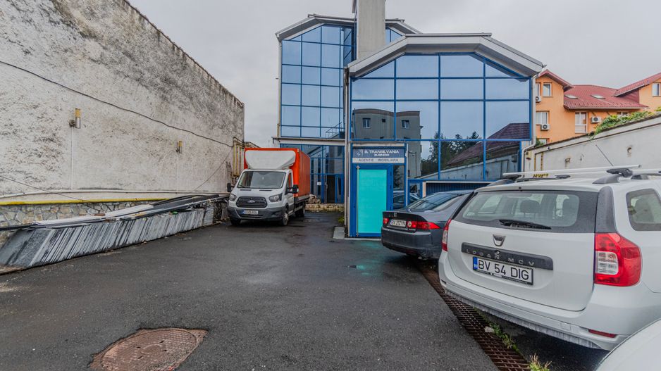 Cladire de 902 mp utili de vânzare, zona Grivitei - DN 13, COMISION 0 - Poză 23