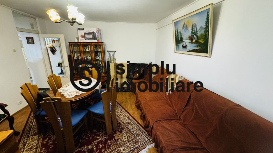 3 decomandate, centrala, 1 Mai - 110 000 Euro - Poză 2