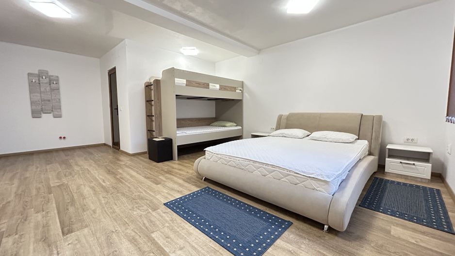 Pensiune Casa Eva Statiunea 2 Mai - 12 camere - teren 600 mp - Poză 2