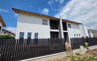 Casa Tip Duplex Zona Piata Cetate, 4 Camere, 3 Bai - Poză 1