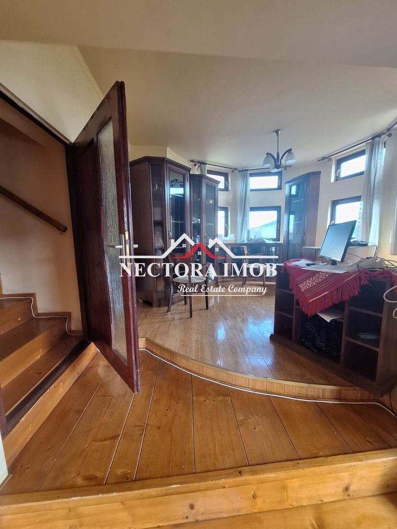 NECTORA IMOB-CASA mare 5 camere, 3 bai, pod, demisol pentru birouri - Poză 1