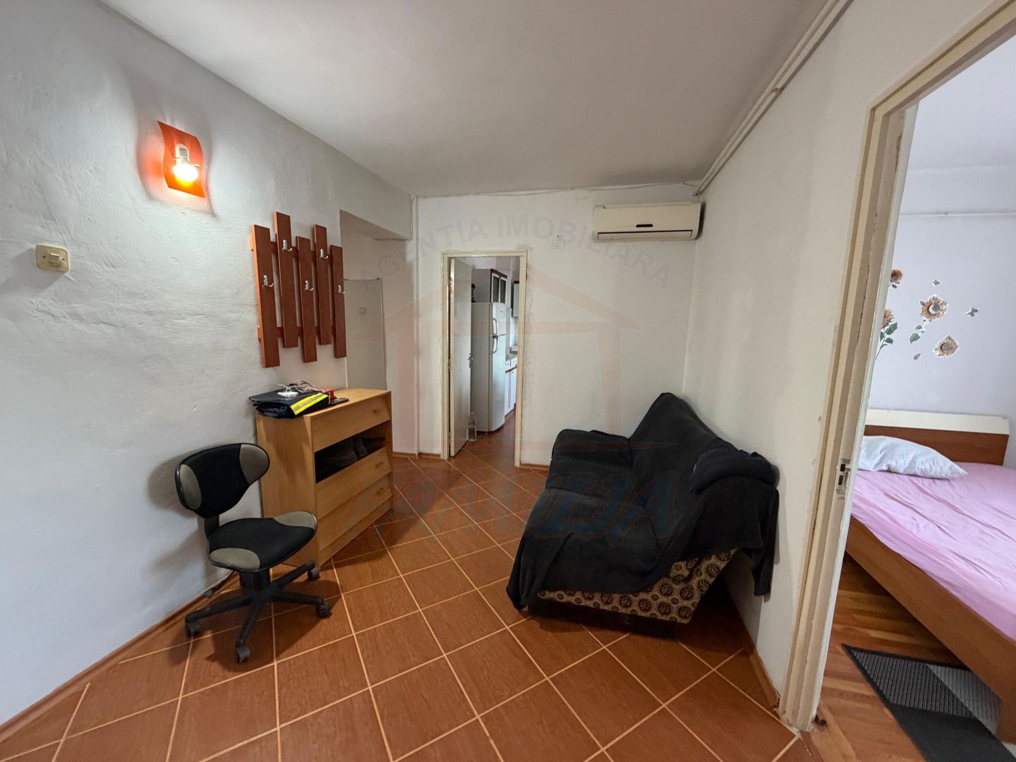 APARTAMENT 4 CAMERE | Piața Centrală | 700 €/lună - Poză 5