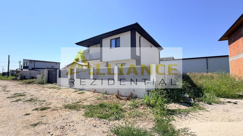 🏡 Casa P+1 de vanzare 4 dormitoare 3 bai Bucatarie închisa - Poză 4
