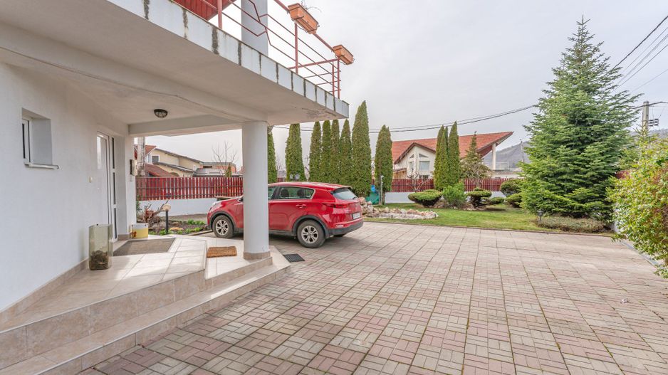 Casă spațioasă pentru familie în Hărman: 5 camere, 670 mp teren - Poză 24