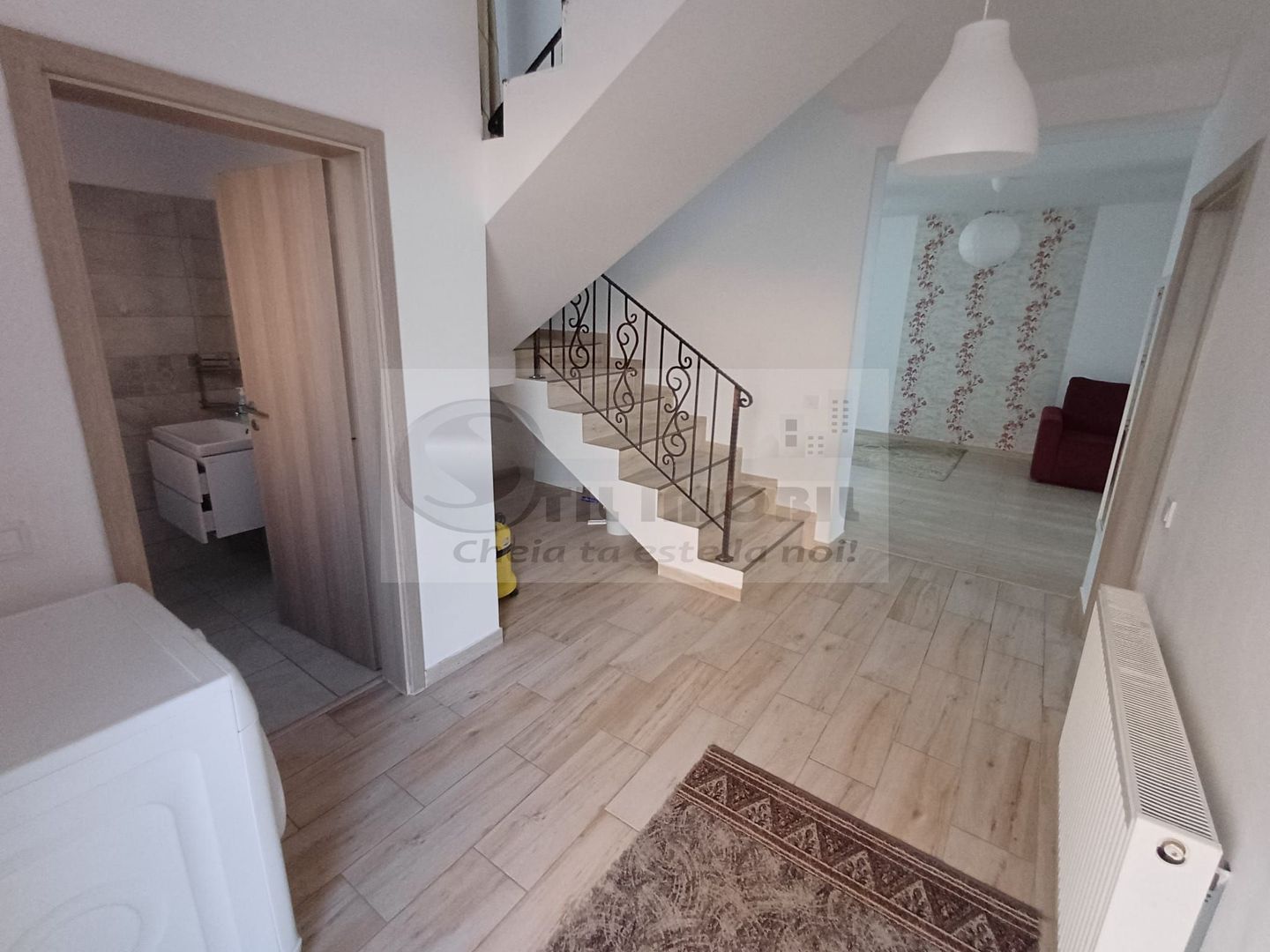 Casă 4 camere – 115 mp, cu teren 100 mp – Valea Adanca-850 Euro - Poză 5