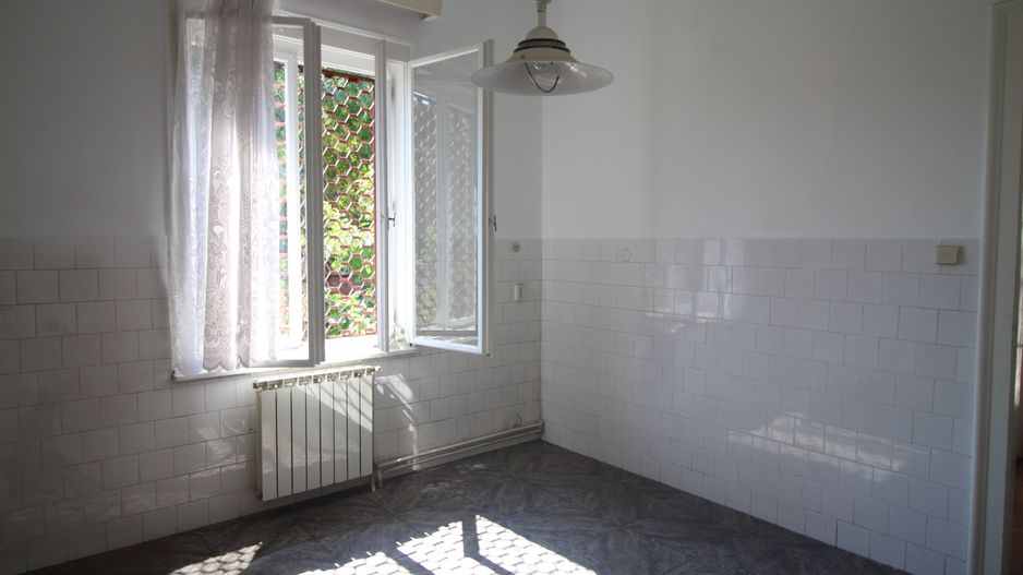 APARTAMENT IN VILA - Poză 10