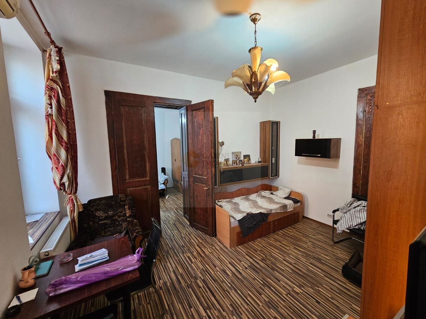 2 camere in vila  | Parter inalt | Unirii - Mantuleasa - Poză 1