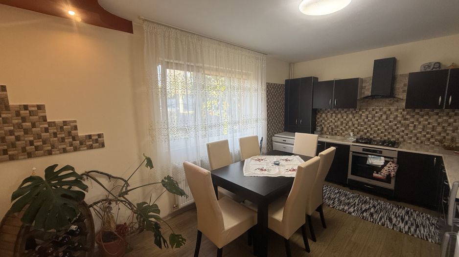 Vila de vânzare 160 mp - complet mobilată și utilata  - Câmpina ! - Poză 8