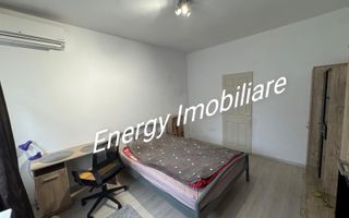 De vânzare o garsonieră recent renovată în zona 7 Noiembrie. - Poză 2