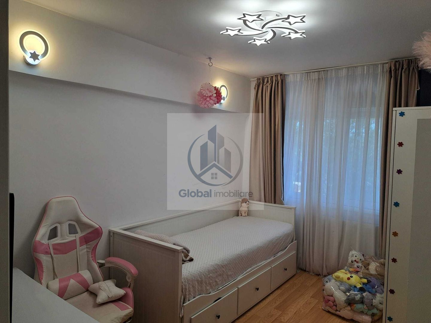 OCAZIE - Vanzare Apartament de 4 camere - Direct Proprietar - Poză 3