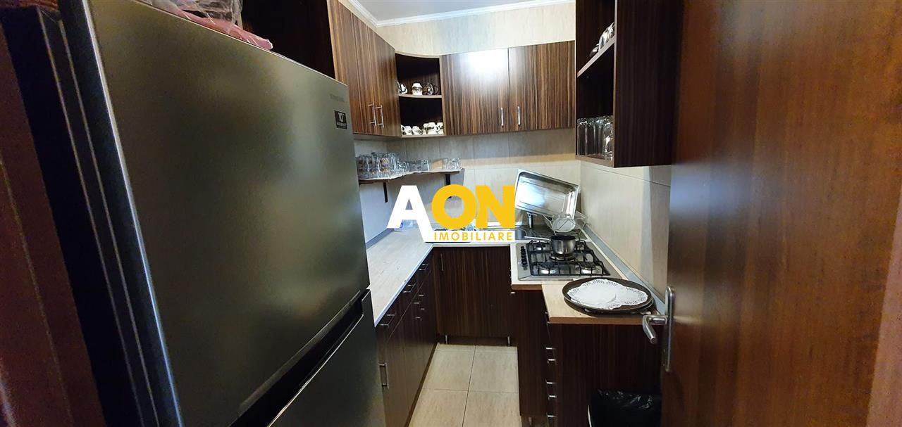 Casa 10 camere, ideala ca pensiune, zona Cetatii Alba Carolina - Poză 19