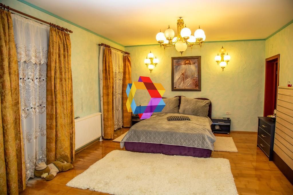 Conac cu piscina - 1810 mp - Poză 19