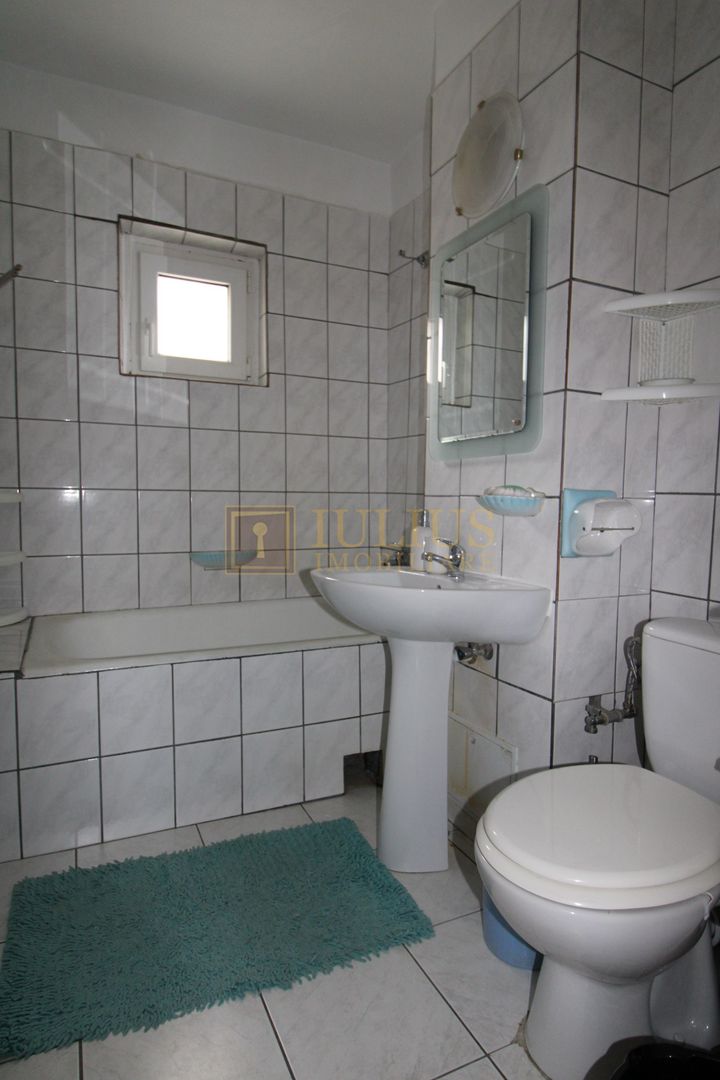 Apartament 3 camere, decomandat, 2 bai, zona Aradului - Poză 6