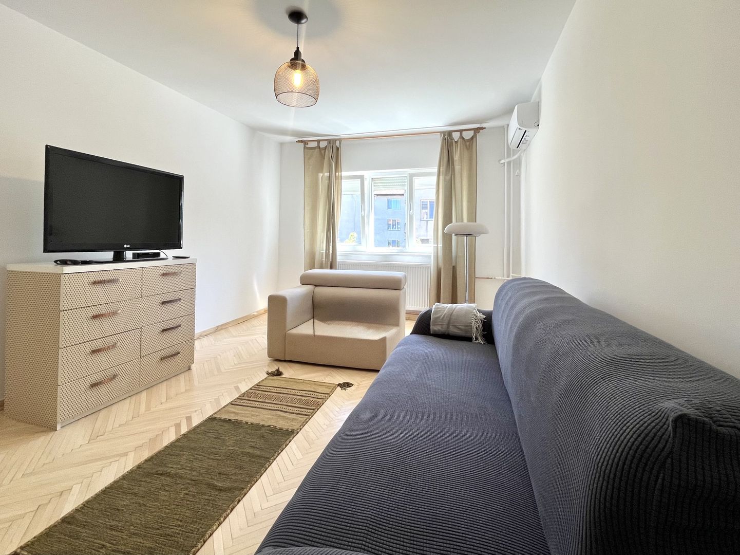 Apartament 2 camere, spațios, zona Spitalul Județean - Parcul Soarelui - Poză 1