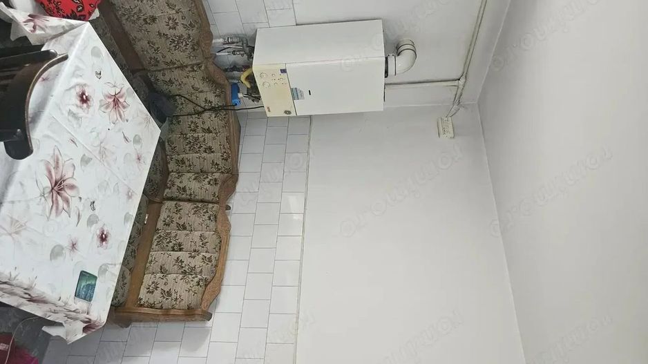 BRASADAS vinde ap 2 cam etaj3/4 decomandat, Carpați 2 - Poză 1