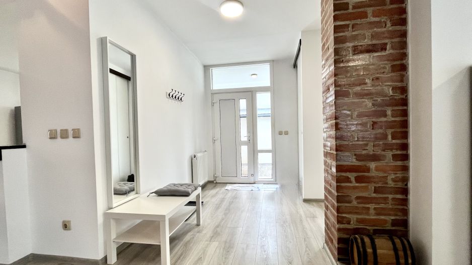 Casă luminoasă cu curte și garaj, perfectă pentru familie | Braytim - Poză 28