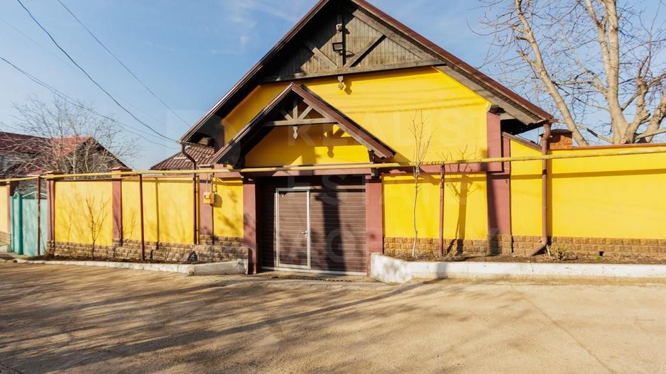 Chirie, casă, 2 nivele, 4 camere, Mihail Lermontov, Telecentru - Poză 1