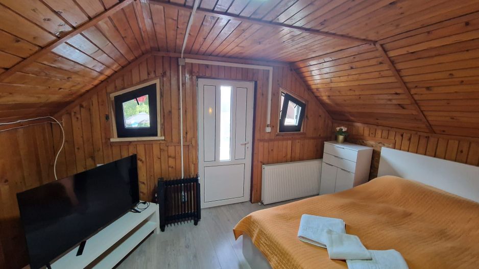 Pensiune la Cheia, moderna, functionala in totalitate, vedere mirifica (chirie) - Poză 19