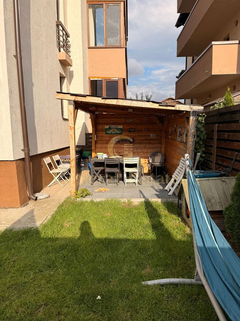 Apartament nou, luminos, cu curte proprie și parcare inclusă - Poză 9