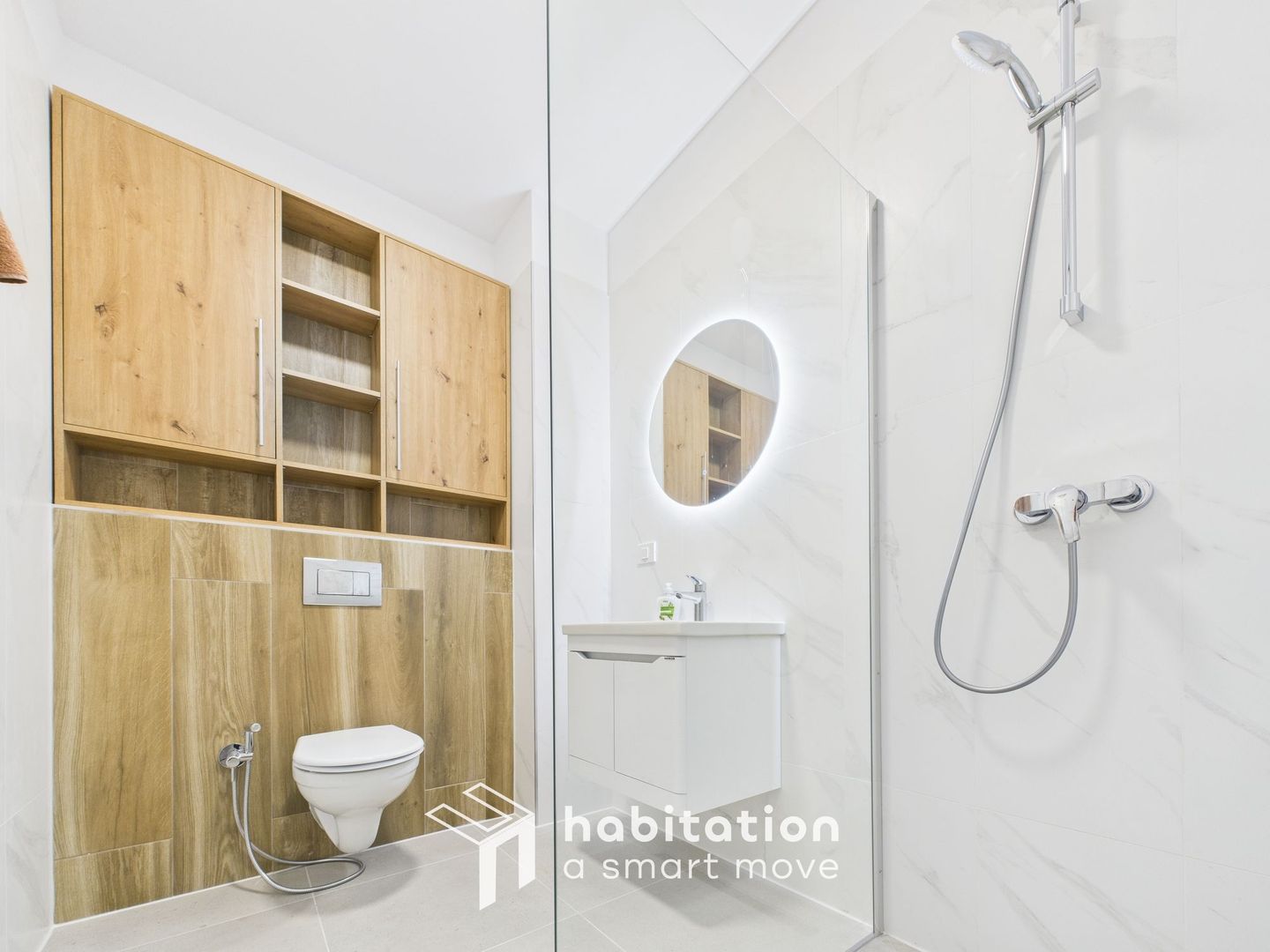 Apartament premium de închiriat la City of Mara - trei camere - Poză 10