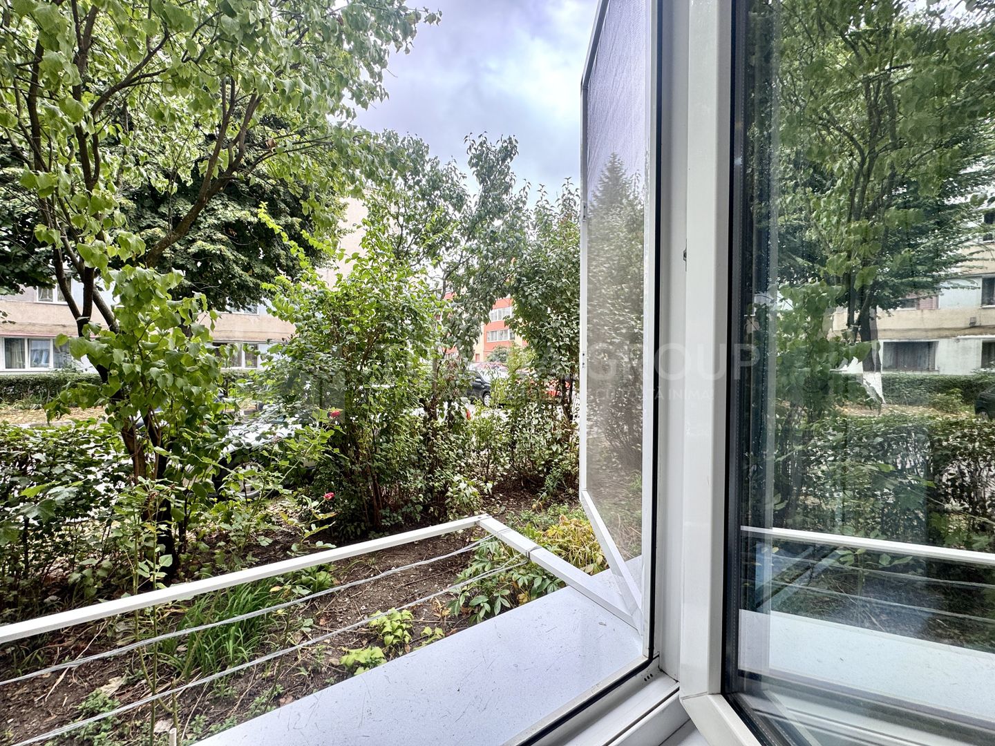 Garsoniera mobilata+camera la demisol, zona Tractorul, comision 0 - Poză 6