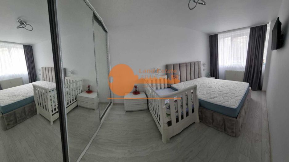 Apartament 3 Camere, Metrou Eroii Revolutiei - Poză 1