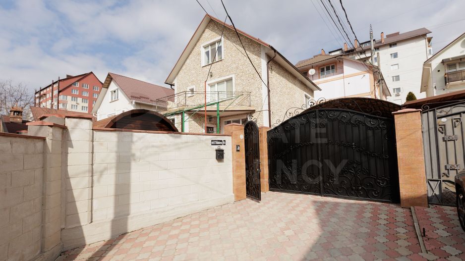 Vânzare, casă 4 camere, str-la Tudor Vladimirescu, Durlești - Poză 4