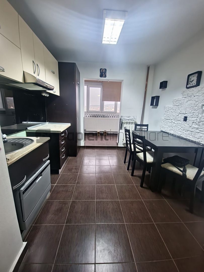 Apartament 3 Camere Zona Rogerius - Poză 2
