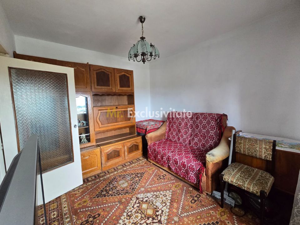 De vânzare apartament 4 camere Careiului Satu Mare - Poză 3