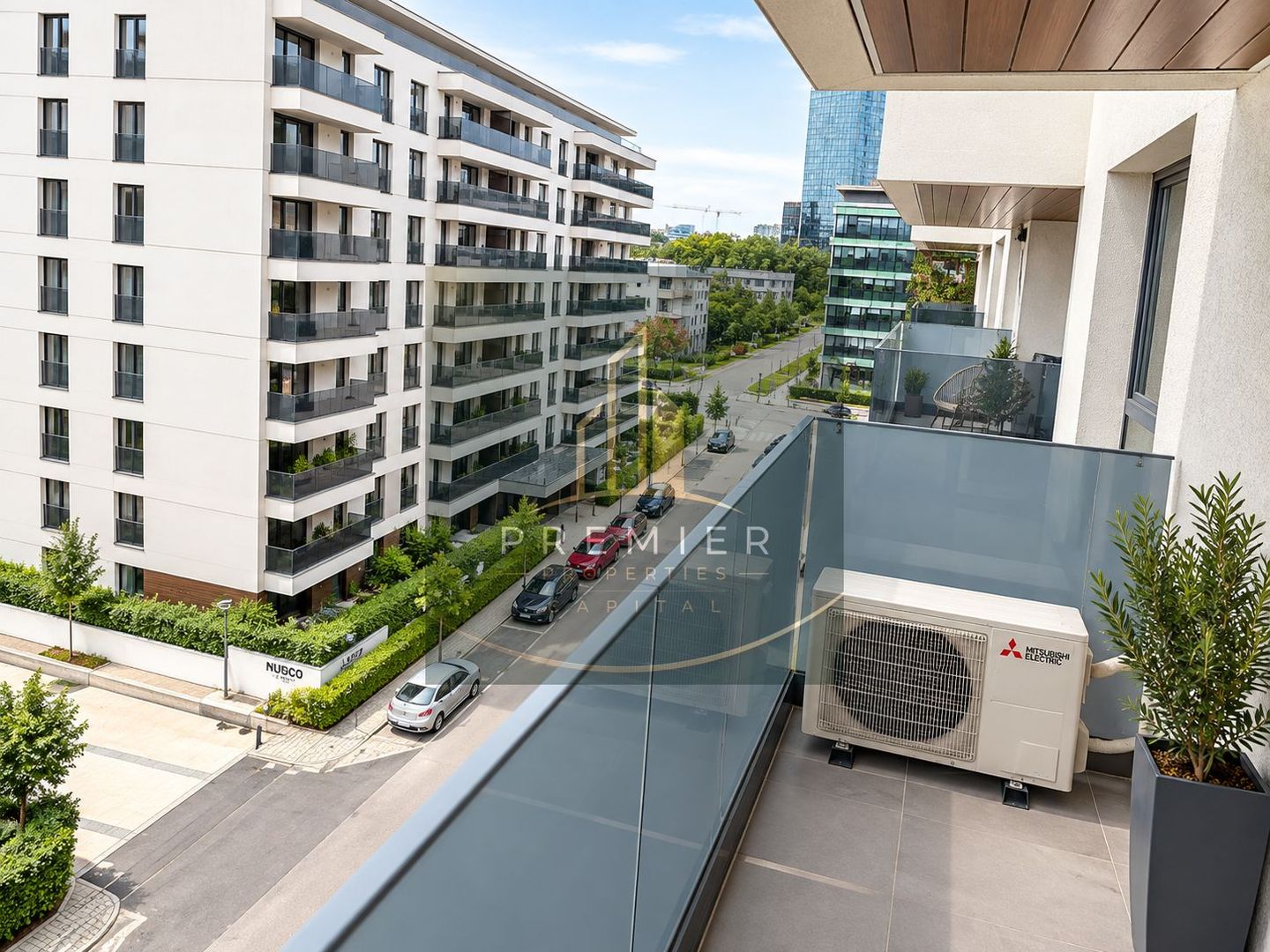 Apartament 4 camere mobilat și utilat, 2 parcări supraterane - Poză 6