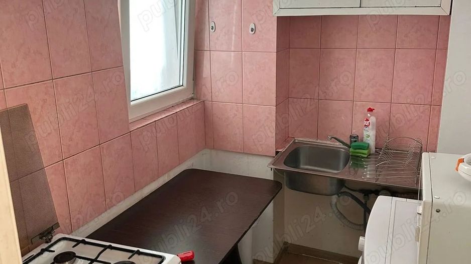 Închiriez apartament cu doua camere cora lujerului - Poză 3