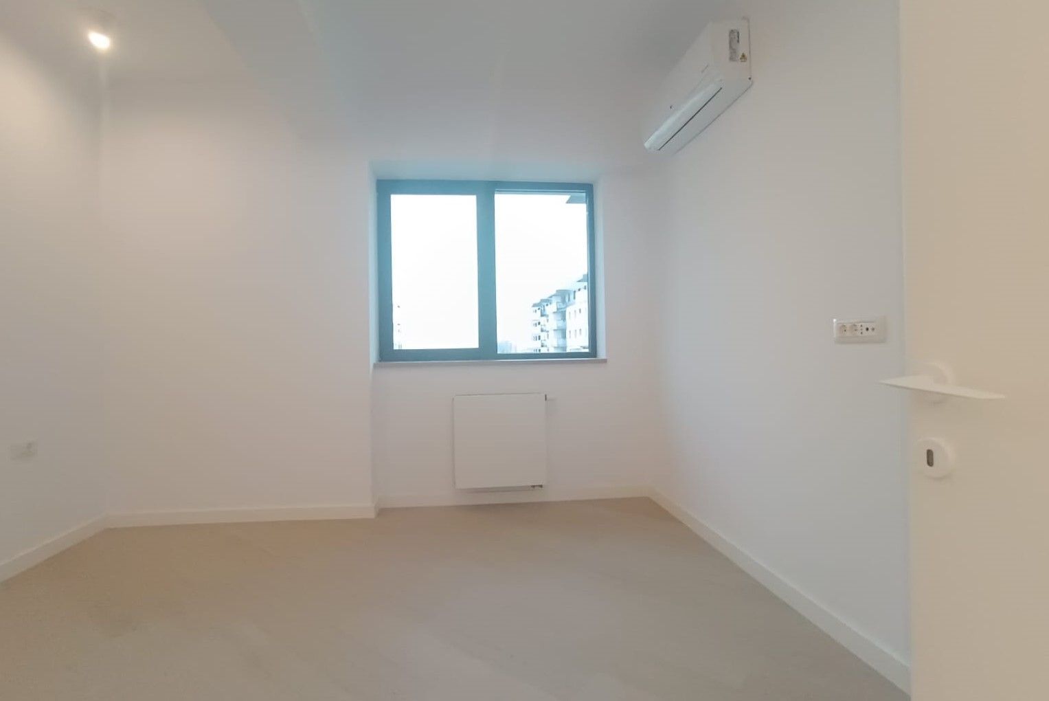 Apartament 3 camere NOU NEFOLOSIT Cortina NORTH - Poză 15