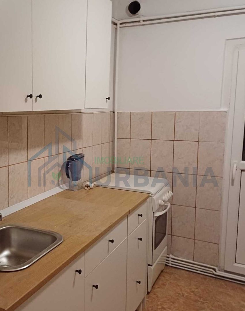 Apartament de vanzare, 3 camere Pacurari, Petru Poni, 64mp - Poză 2