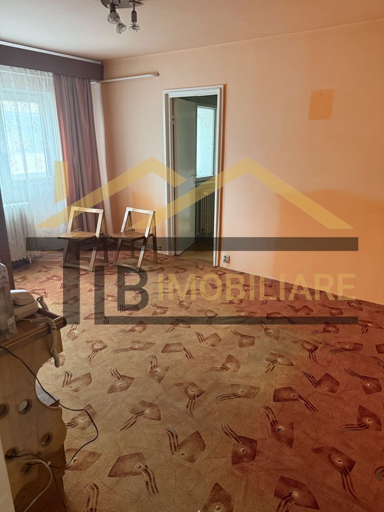 Apartament cu 2 camere, 39mp, Zona 7 noiembrie - Poză 1