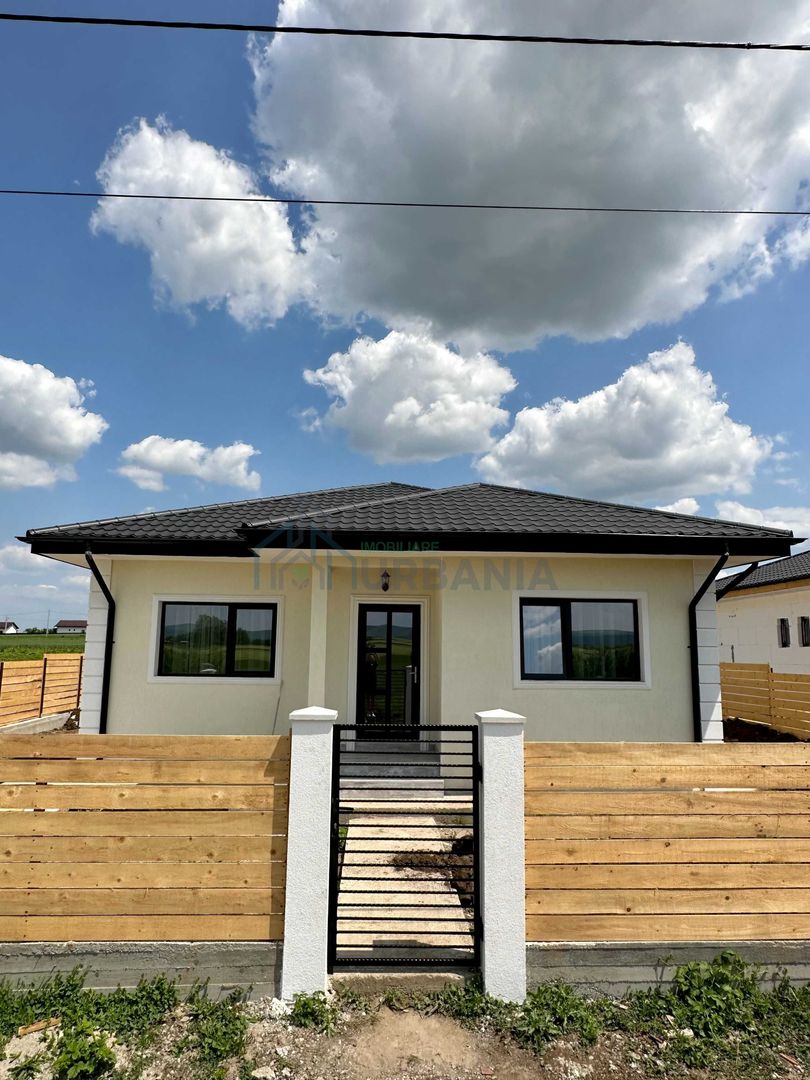 Casa 4 Camere/2 bai, Incalzire Pardoseala, Miroslava-Vorovesti, 420mp - Poză 1