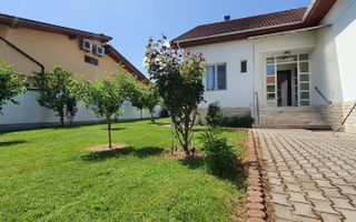 Casa individuala de vanzare, Cetate - Poză 1