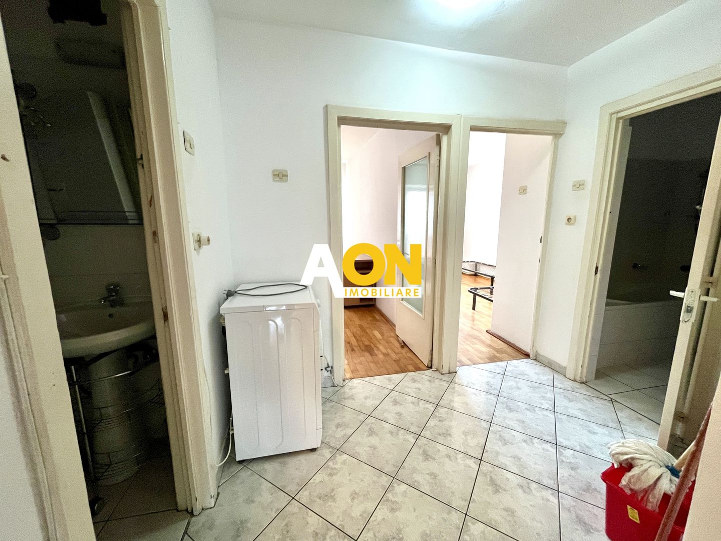 Apartament cu 3 Camere, Etaj 1, Zonă Ultracentrală - Poză 15