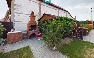 Casă cu 7 camere și 2 băi in Grădiște - Poză 24