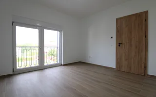 Zona Lunei – Casă nouă 2025 | 5 camere, 3 băi | Ideal rezidențial sau birouri - Poză 36
