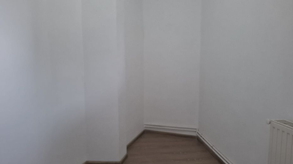 URGENT!,  PARCARE DEDICATA,CURTE EXCLUSIVA, MANSARDA BONUS, NEGOCIABIL - Poză 10