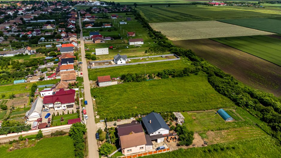VÂNDUT Teren pentru construcție casă individuală Zădăreni - Poză 7