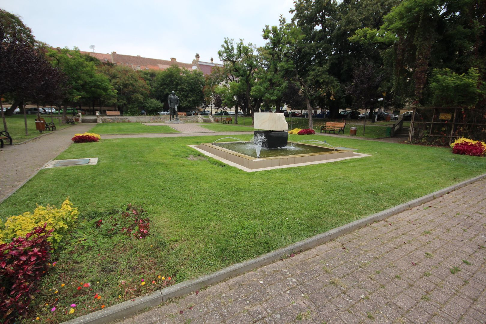 APARTAMENT DEOSEBIT IN ZONA CENTRALA - Poză 17