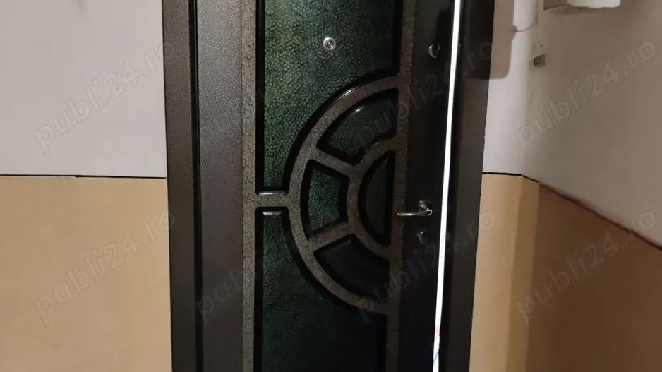 Vând apartament Focșani zona sud - Poză 1