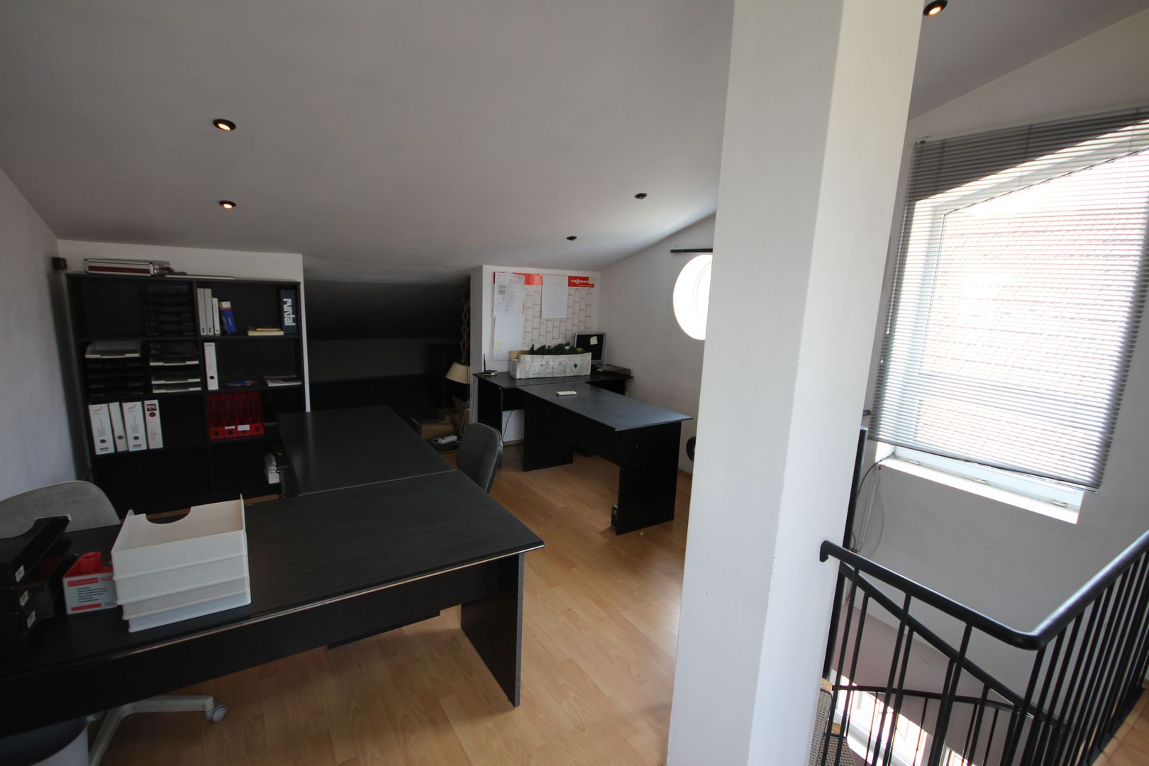 Imobil cu destinatie mixta - Poză 21