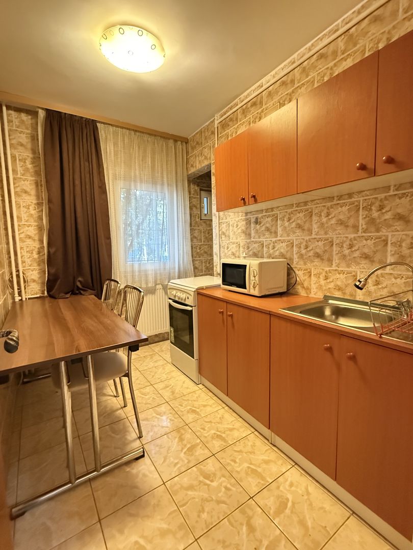 De vanzare Garsonieră decomandată - Piața Alba Iulia, Bucuresti - Poză 6