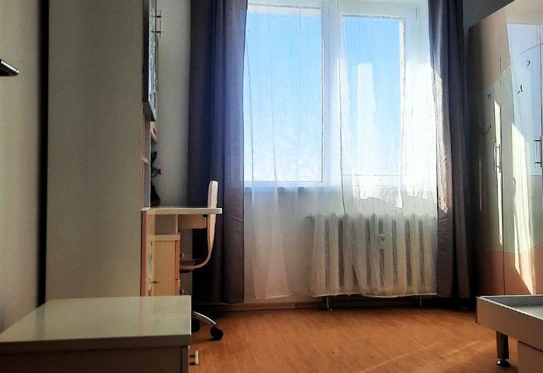 Apartament Luminos cu Vedere la Piscină – Berceni, Strada Izvorul Oltu - Poză 2